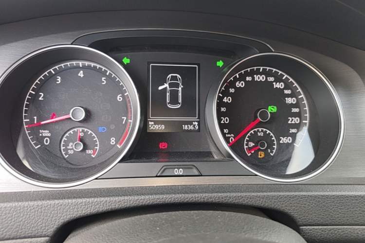 Used Volkswagen Golf 2016 1.6L Automatic Comfort Model Instrument Cluster