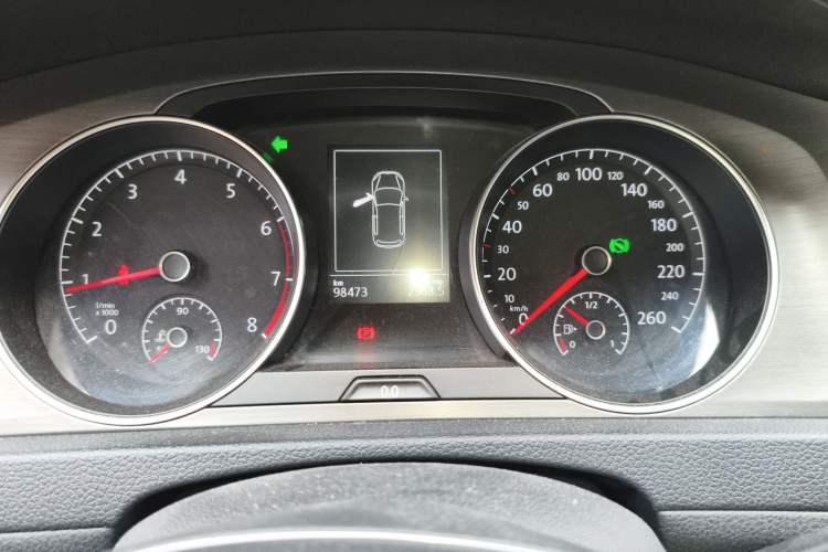 Used Volkswagen Golf 2016 1.6L Automatic Comfort Model Instrument Cluster