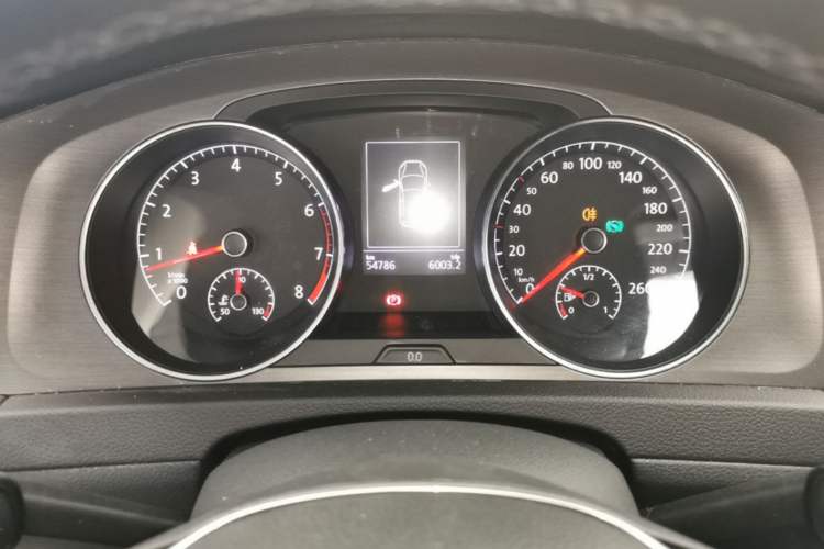 Used Volkswagen Golf 2016 1.6L Automatic Comfort Model Instrument Cluster