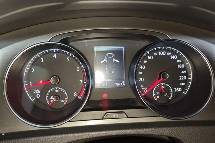 Used Volkswagen Golf 2016 1.6L Automatic Comfort Model Instrument Cluster