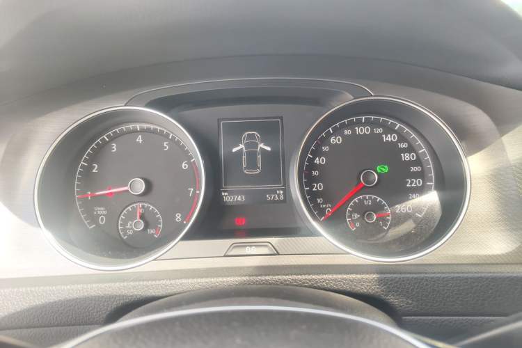 Used Volkswagen Golf 2016 1.6L Automatic Comfort Model Instrument Cluster