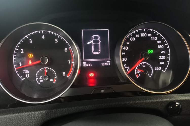 Used Volkswagen Golf 2016 1.4TSI Automatic R-Line Instrument Cluster