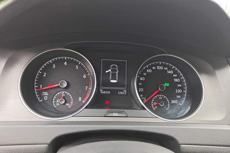 Used Volkswagen Golf 2016 1.6L Automatic Comfort Model Instrument Cluster