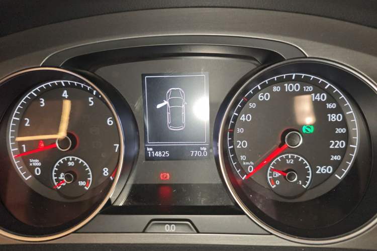 Used Volkswagen Golf 2016 230TSI Automatic Luxury Version Instrument Cluster