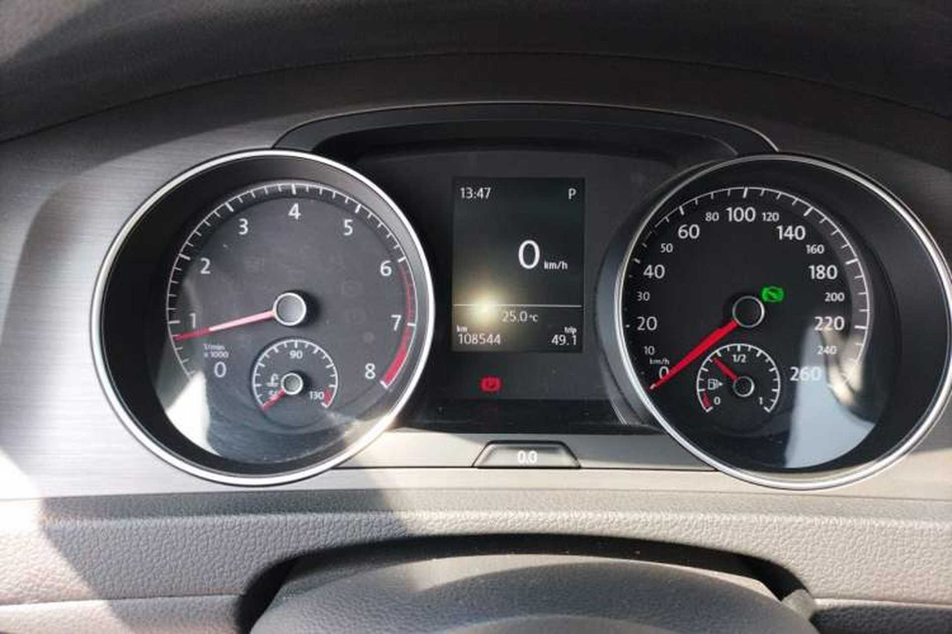 Used Volkswagen Golf 2016 230TSI Automatic Luxury Version Instrument Cluster