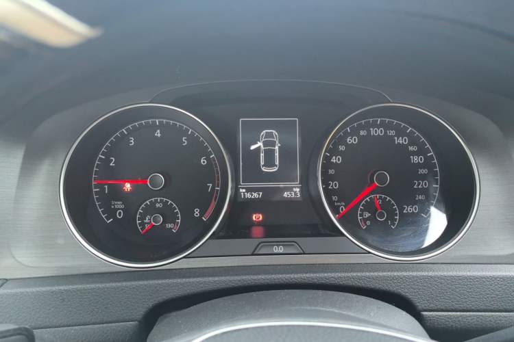 Used Volkswagen Golf 2016 230TSI Automatic Luxury Version Instrument Cluster