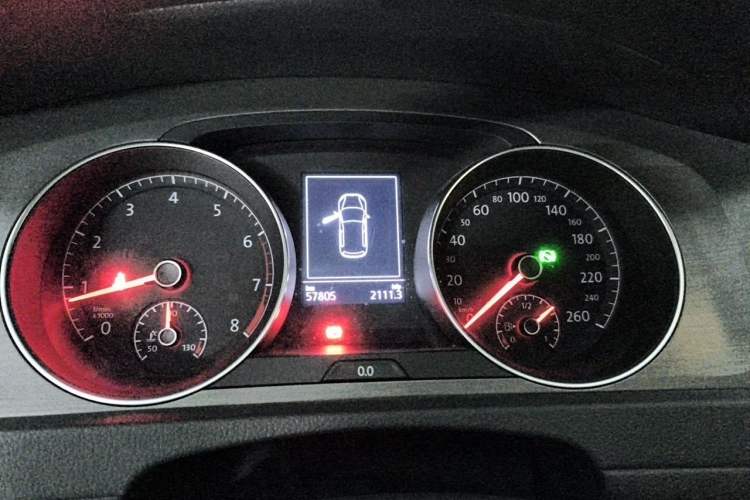 Used Volkswagen Golf 2016 1.6L Automatic Comfort Model Instrument Cluster