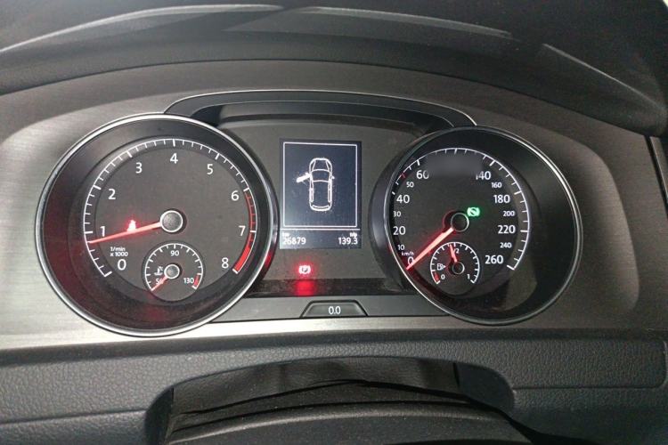 Used Volkswagen Golf 2016 230TSI Automatic Comfort Version Instrument Cluster