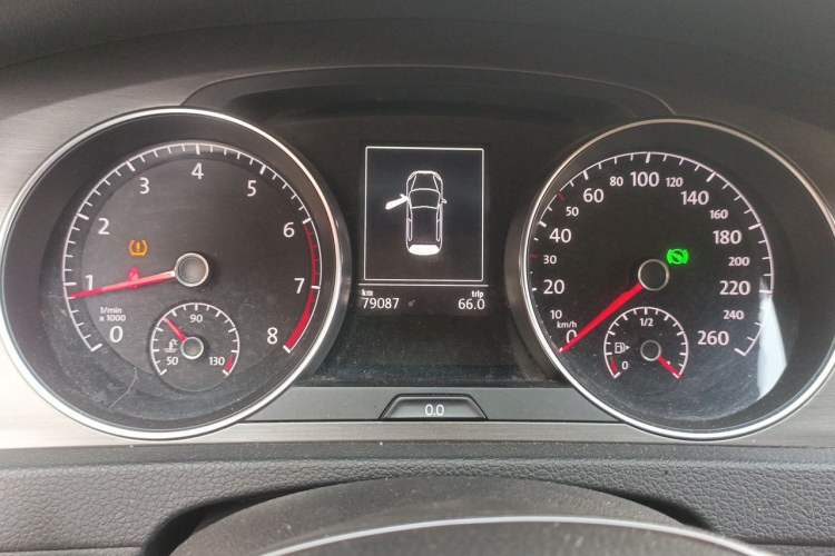Used Volkswagen Golf 2016 230TSI Automatic Comfort Version Instrument Cluster