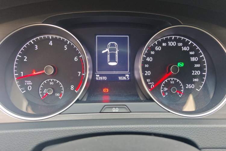 Used Volkswagen Golf 2016 230TSI Automatic Luxury Version Instrument Cluster
