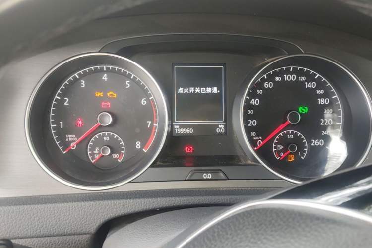 Used Volkswagen Golf 2016 230TSI Automatic Comfort Version Instrument Cluster