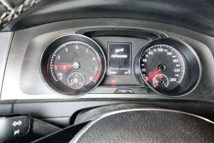 Used Volkswagen Golf 2016 1.6L Automatic Comfort Model Instrument Cluster