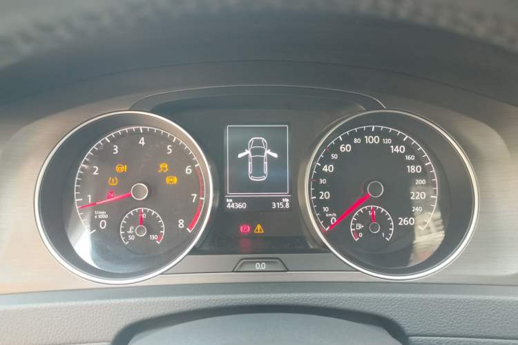 Used Volkswagen Golf 2016 1.6L Automatic Comfort Model Instrument Cluster