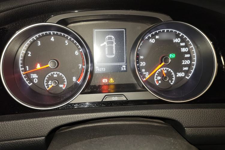 Used Volkswagen Golf 2016 1.4TSI Automatic R-Line Instrument Cluster