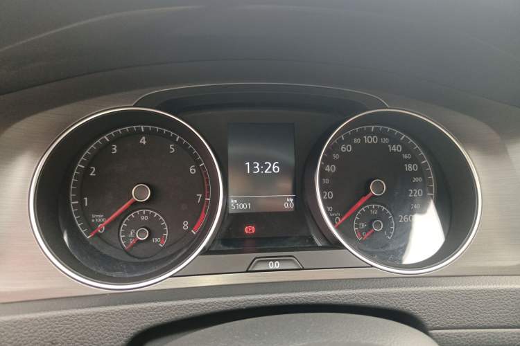 Used Volkswagen Golf 2016 230TSI Automatic Comfort Version Instrument Cluster