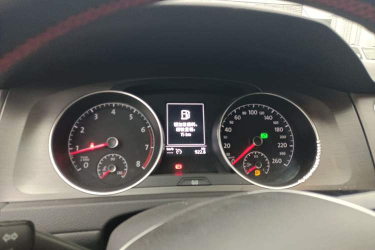Used Volkswagen Golf 2016 230TSI Automatic Comfort Version Instrument Cluster