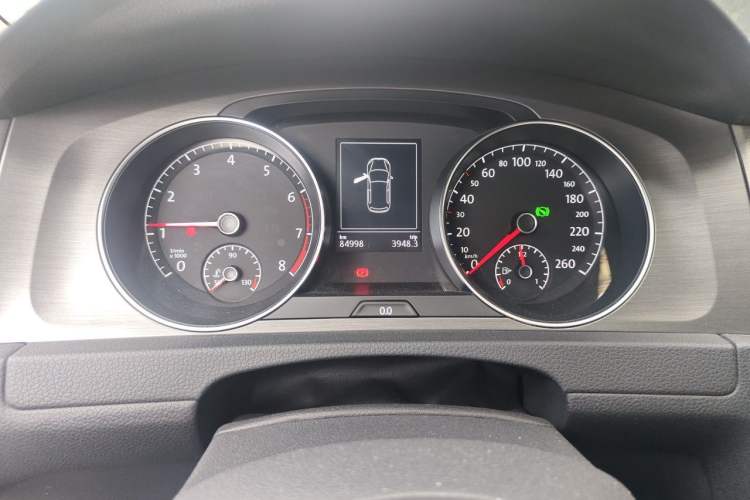 Used Volkswagen Golf 2016 1.6L Automatic Comfort Model Instrument Cluster