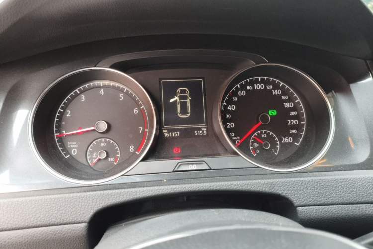 Used Volkswagen Golf 2016 230TSI Automatic Comfort Version Instrument Cluster