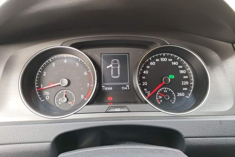 Used Volkswagen Golf 2016 230TSI Automatic Luxury Version Instrument Cluster