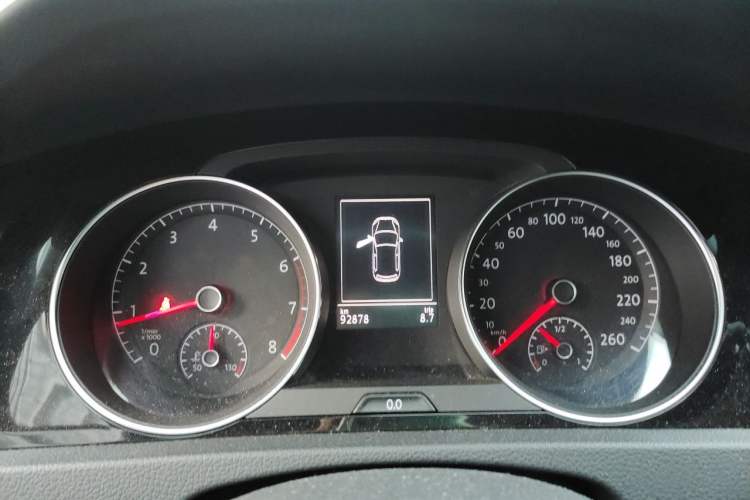Used Volkswagen Golf 2016 1.4TSI Automatic R-Line Instrument Cluster