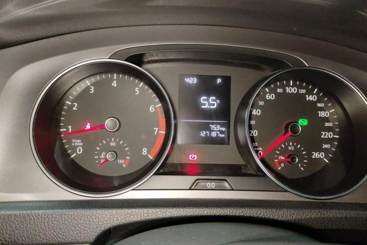 Used Volkswagen Golf 2016 1.6L Automatic Fashion Model Instrument Cluster
