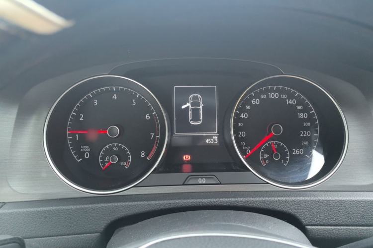Used Volkswagen Golf 2016 230TSI Automatic Luxury Version Instrument Cluster