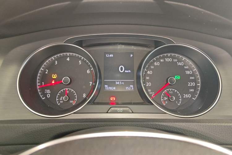 Used Volkswagen Golf 2016 1.6L Automatic Comfort Model Instrument Cluster