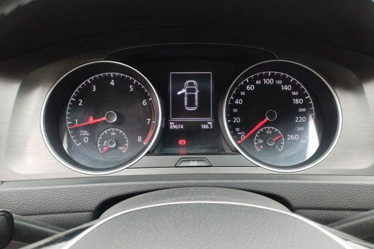 Used Volkswagen Golf 2016 1.6L Automatic Comfort Model Instrument Cluster