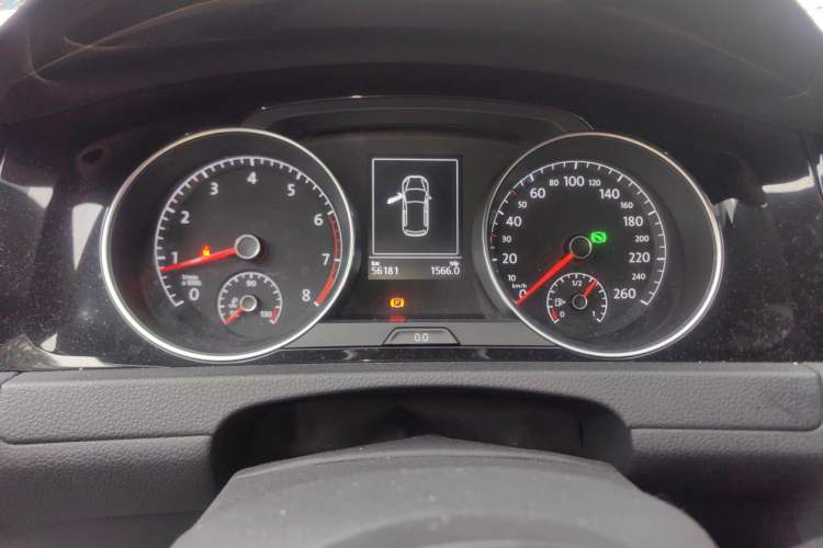 Used Volkswagen Golf 2016 1.4TSI Automatic R-Line Instrument Cluster