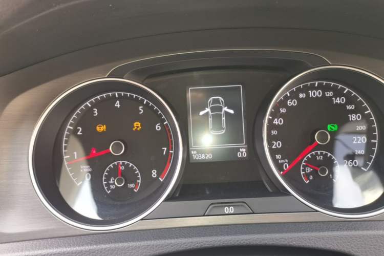Used Volkswagen Golf 2016 230TSI Automatic Comfort Version Instrument Cluster