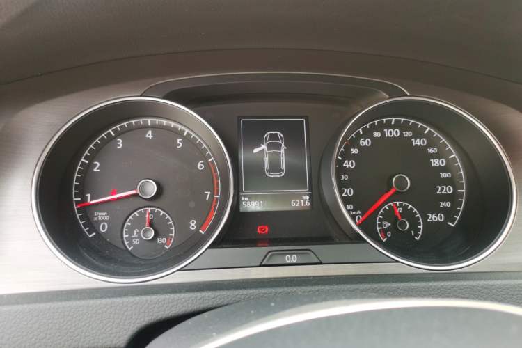 Used Volkswagen Golf 2016 1.6L Automatic Comfort Model Instrument Cluster