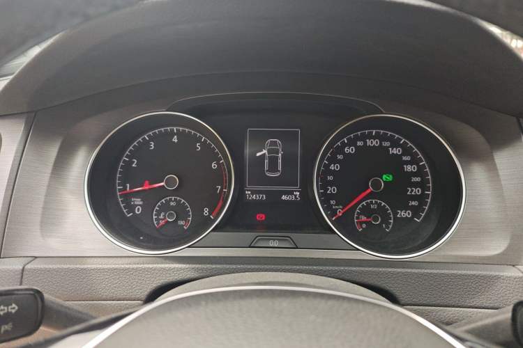 Used Volkswagen Golf 2016 1.6L Automatic Comfort Model Instrument Cluster