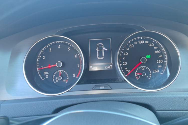 Used Volkswagen Golf 2016 230TSI Automatic Luxury Version Instrument Cluster