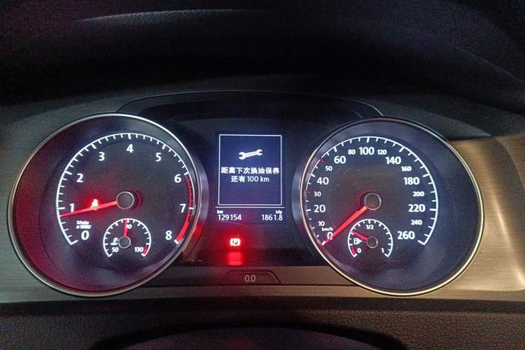Used Volkswagen Golf 2016 230TSI Automatic Luxury Version Instrument Cluster