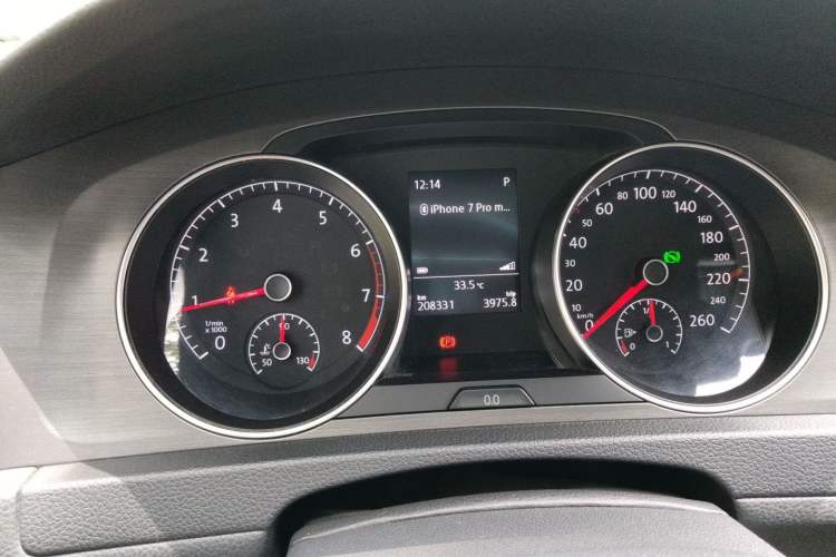 Used Volkswagen Golf 2016 230TSI Automatic Luxury Version Instrument Cluster