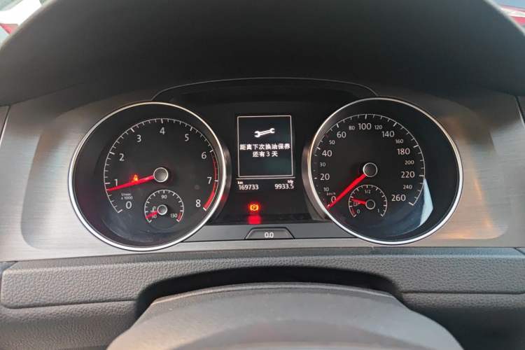 Used Volkswagen Golf 2016 1.6L Automatic Comfort Model Instrument Cluster