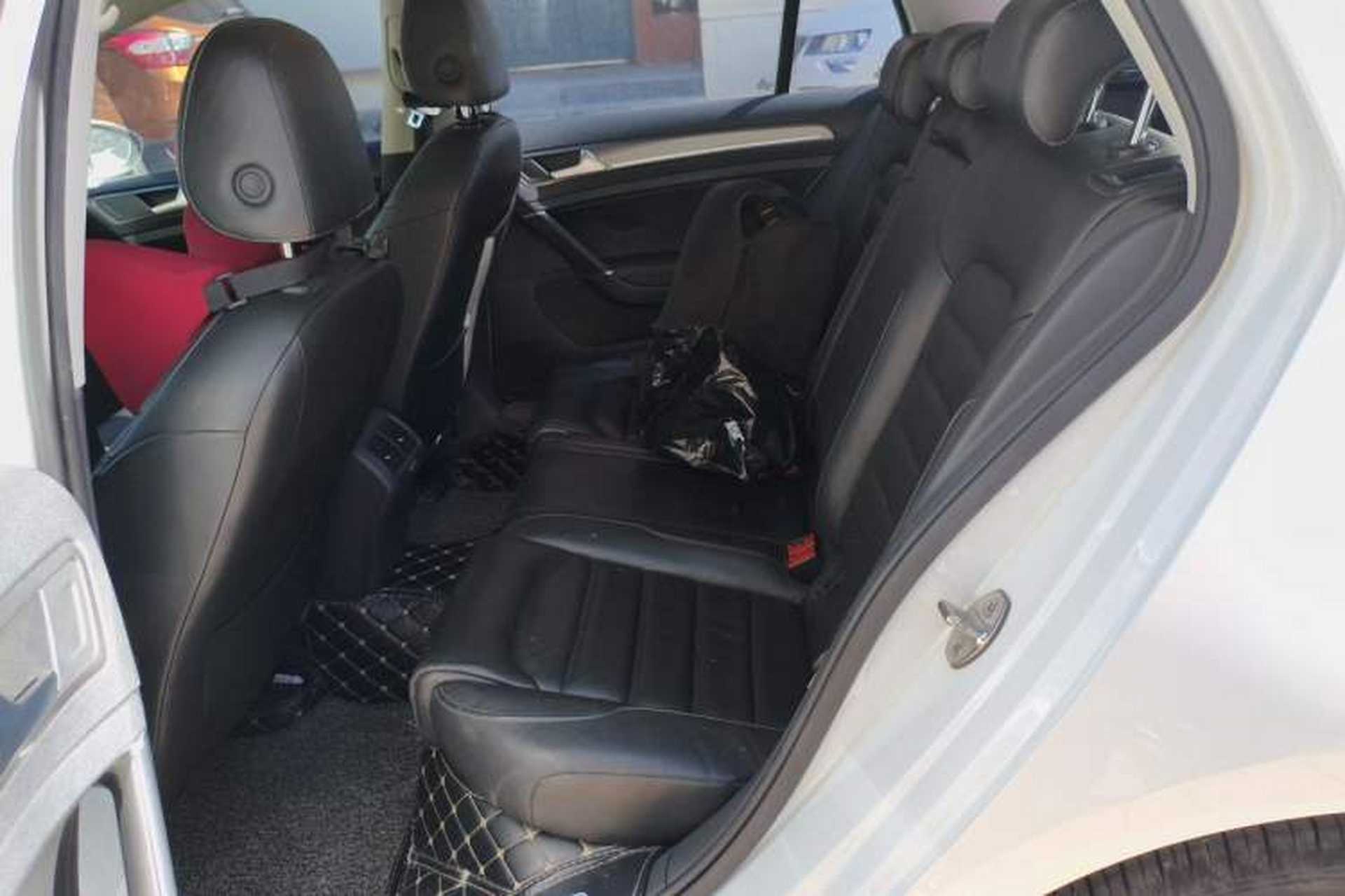 Used Volkswagen Golf 2016 230TSI Automatic Luxury Version Interior 4