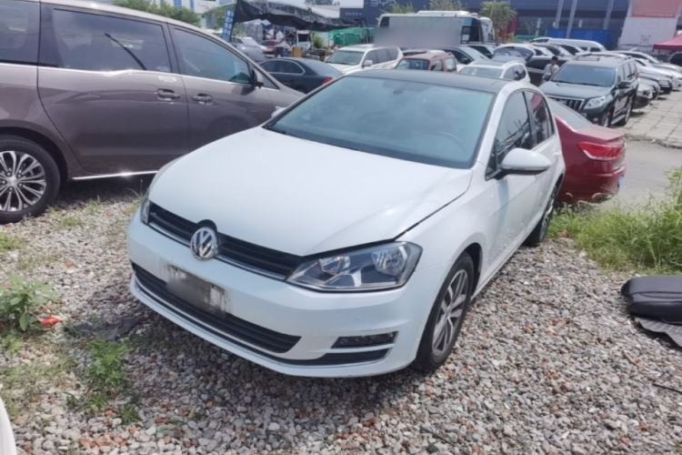 Used Volkswagen Golf 2016 230TSI Automatic Luxury Version Guazi used car, China used car export, Used car for sale, Used  cars, Cheapest cars for sale