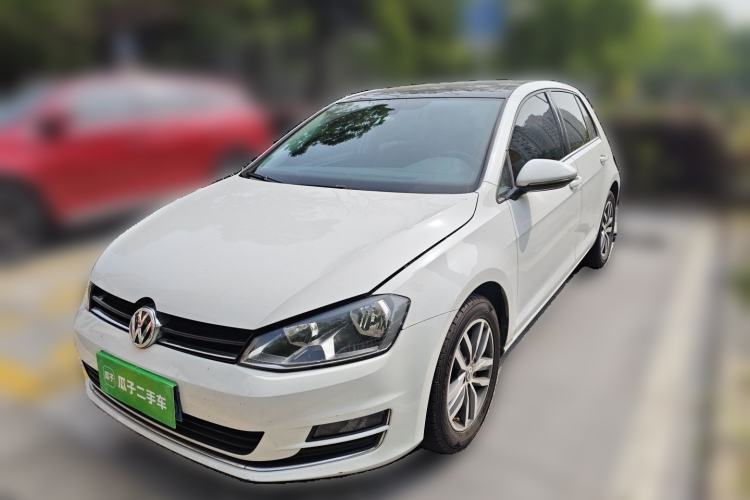 Used Volkswagen Golf 2016 230TSI Automatic Luxury Version Guazi used car, China used car export, Used car for sale, Used  cars, Cheapest cars for sale