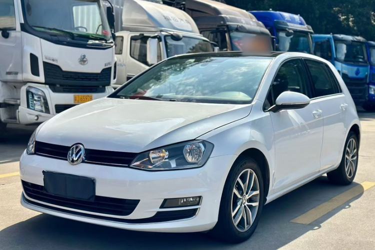 Ojetý Volkswagen Golf 2016 230TSI Automatic Luxury Version Guazi used car, China used car export, Used car for sale, Used cars, Cheapest cars for sale