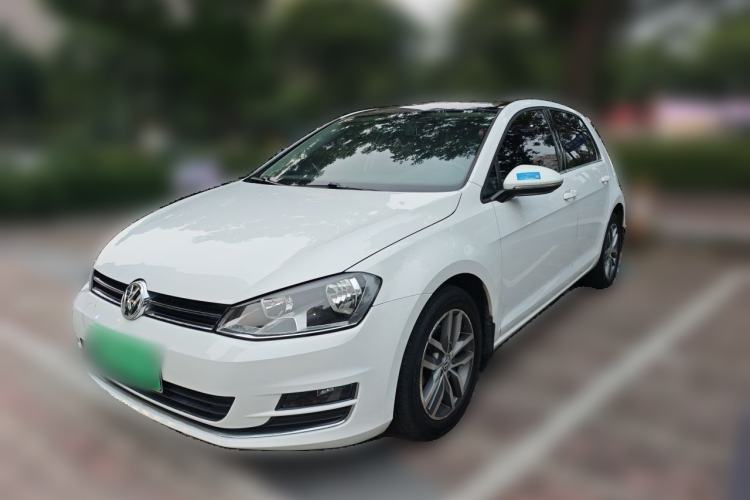 Used Volkswagen Golf 2016 230TSI Automatic Luxury Version Guazi used car, China used car export, Used car for sale, Used  cars, Cheapest cars for sale