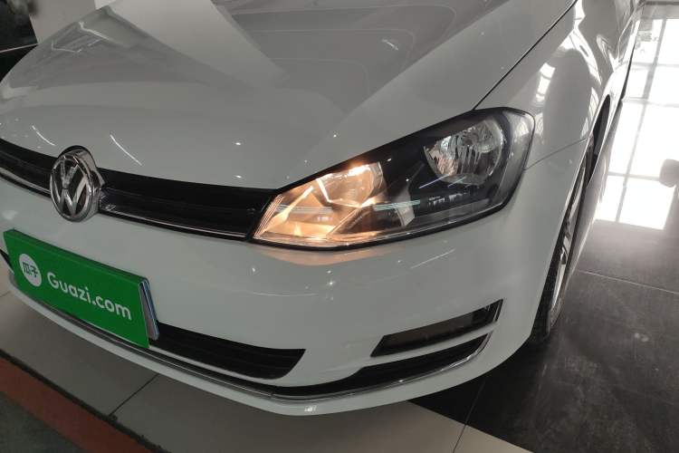 Used Volkswagen Golf 2016 230TSI Automatic Comfort Version Left Front Headlight