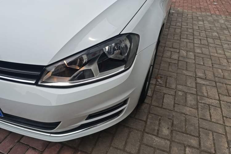 Used Volkswagen Golf 2016 230TSI Automatic Comfort Version Left Front Headlight