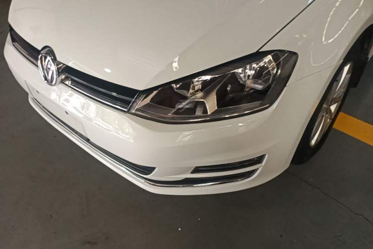 Used Volkswagen Golf 2016 1.6L Automatic Fashion Model Left Front Headlight