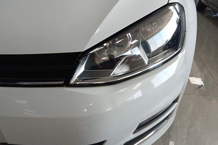 Used Volkswagen Golf 2016 230TSI Automatic Luxury Version Left Front Headlight