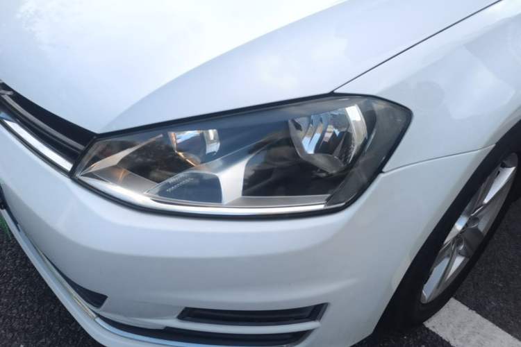 Used Volkswagen Golf 2016 1.6L Automatic Comfort Model Left Front Headlight