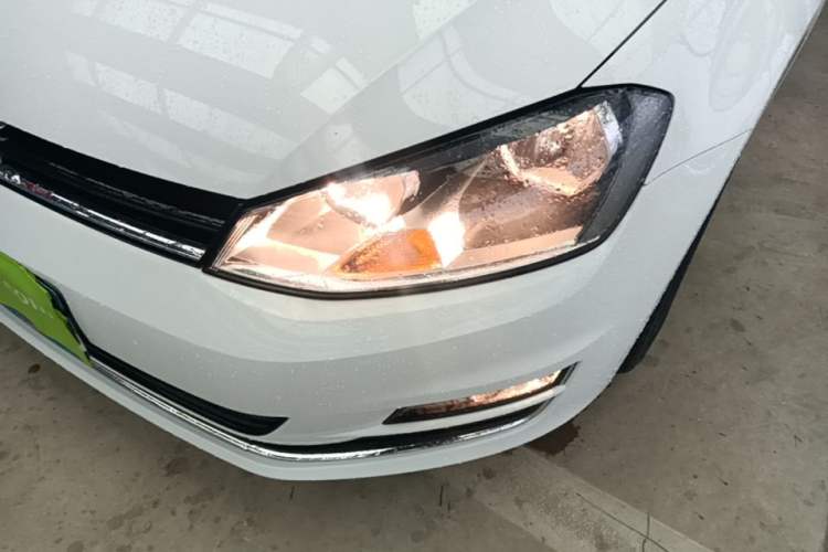 Used Volkswagen Golf 2016 230TSI Automatic Luxury Version Left Front Headlight