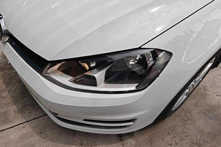 Used Volkswagen Golf 2016 230TSI Automatic Comfort Version Left Front Headlight