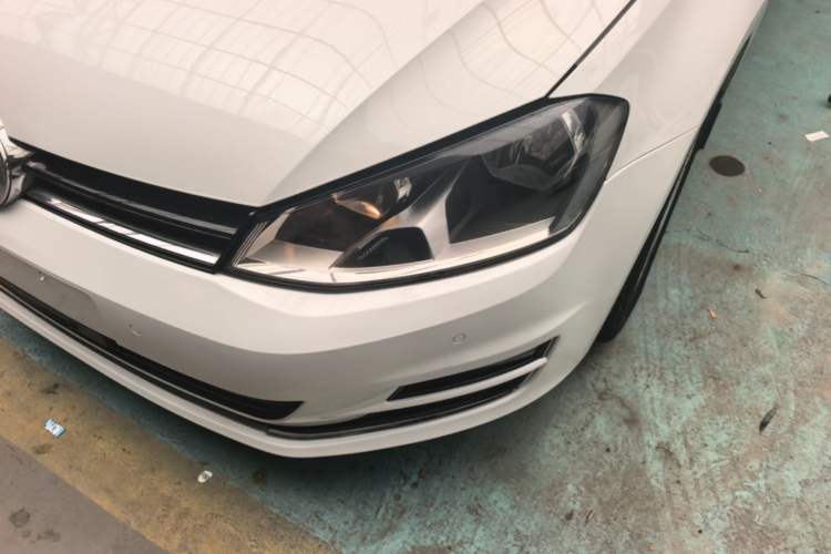 Used Volkswagen Golf 2016 230TSI Automatic Comfort Version Left Front Headlight