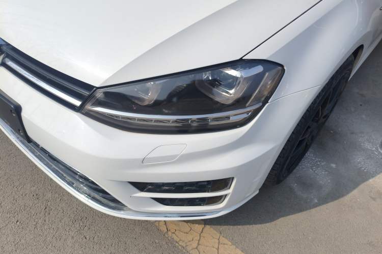 Used Volkswagen Golf 2016 1.4TSI Automatic R-Line Left Front Headlight
